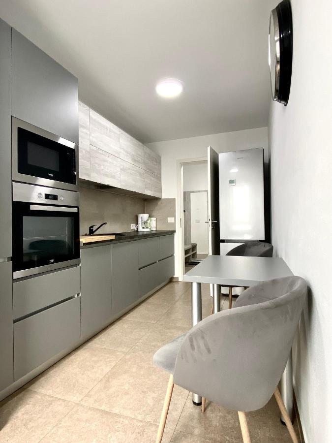Astoria Apartment - Pet Friendly Braşov Exterior foto