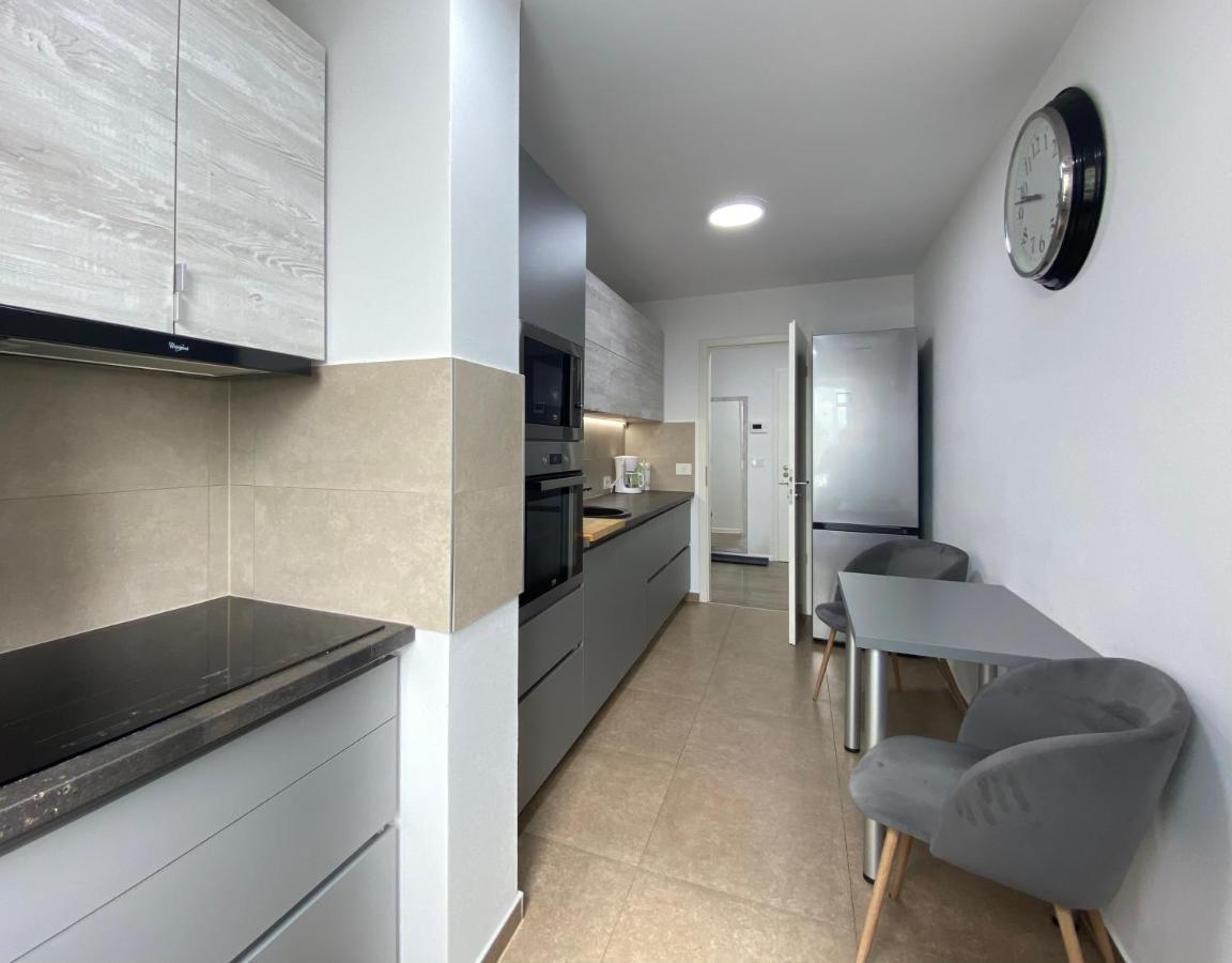 Astoria Apartment - Pet Friendly Braşov Exterior foto