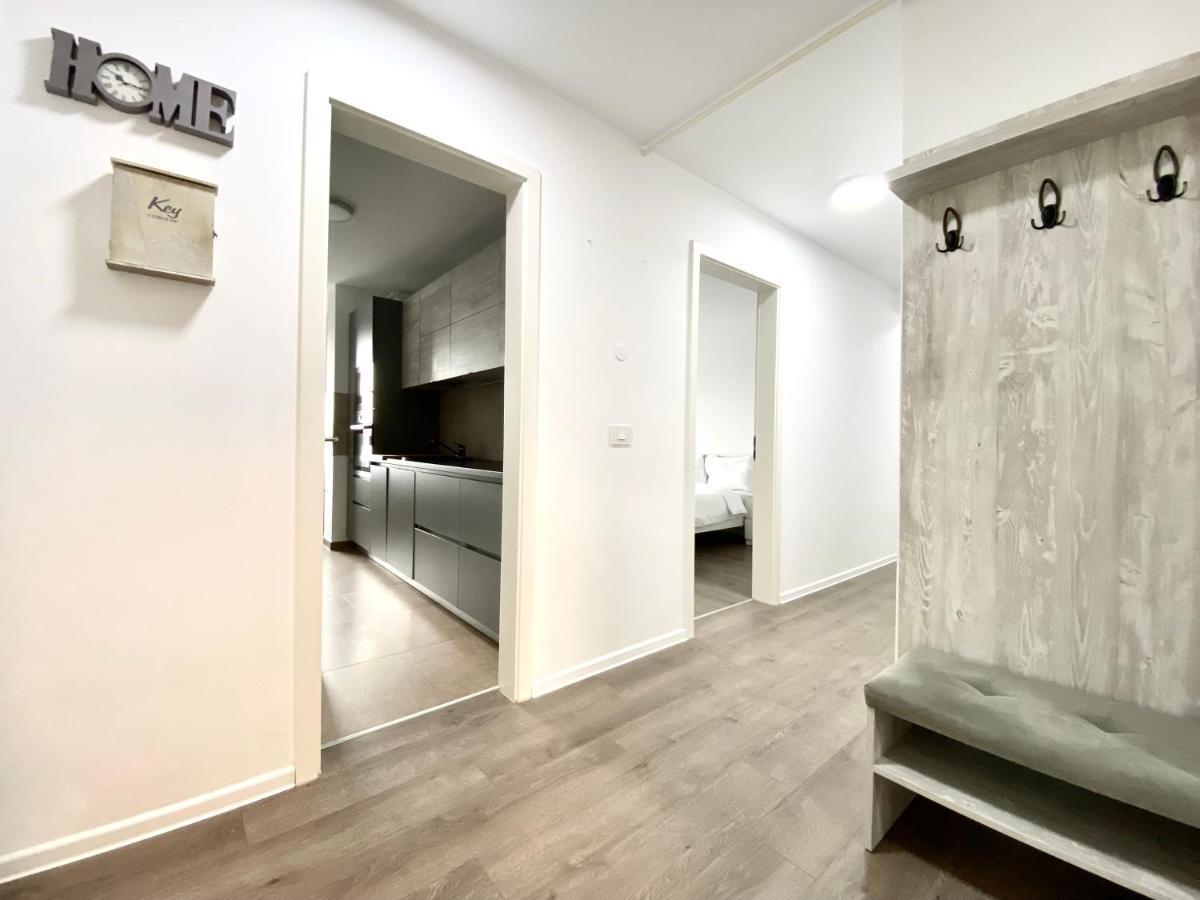 Astoria Apartment - Pet Friendly Braşov Exterior foto