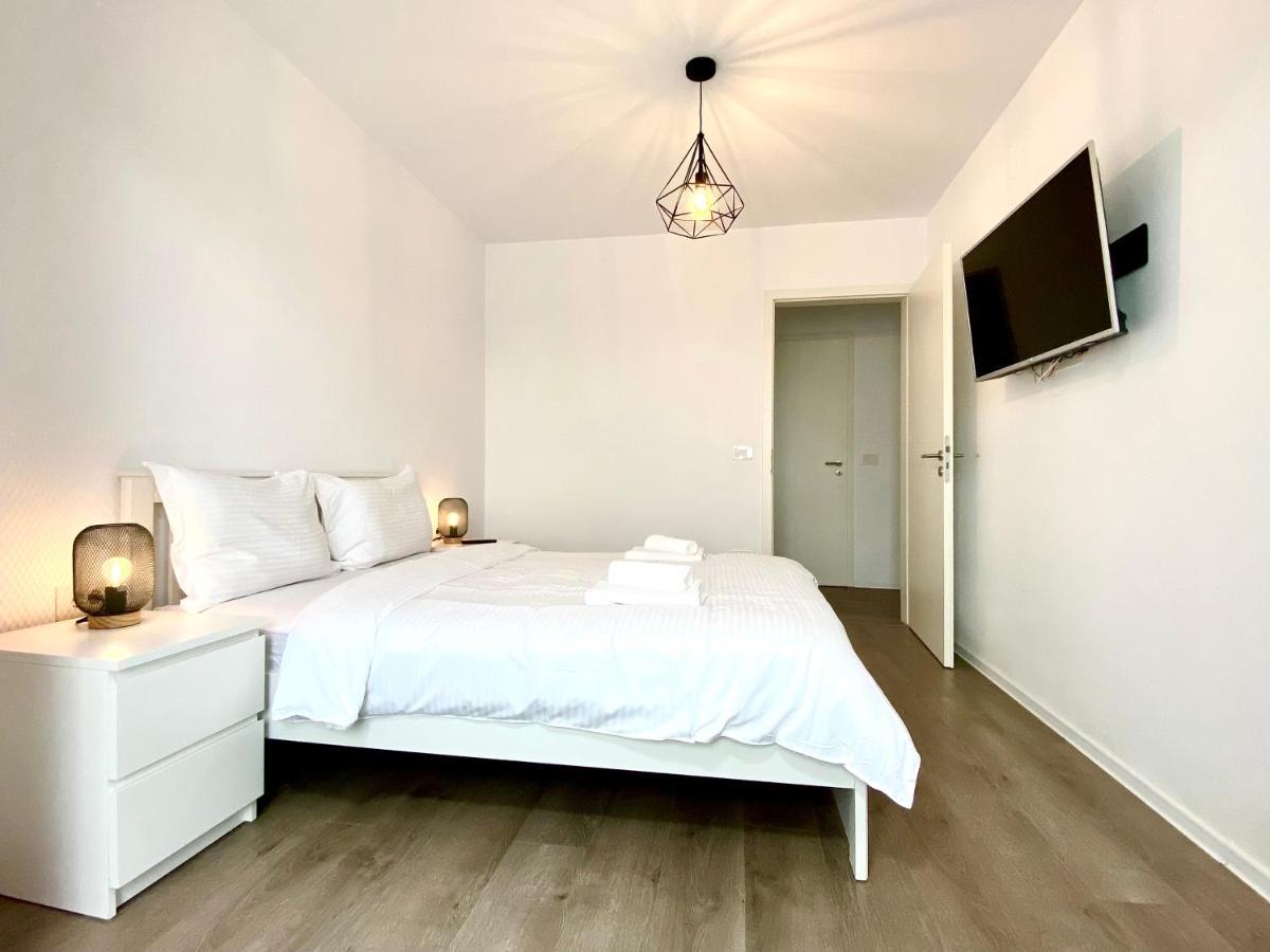 Astoria Apartment - Pet Friendly Braşov Exterior foto